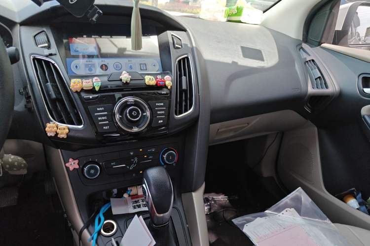 Used Ford Focus 2015 Sedan 1.6L Automatic Comfort Model
