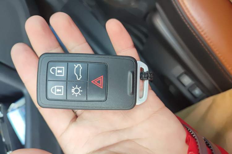 Used Volvo S60 2018 S60L T4 Smart & Ambitious Edition