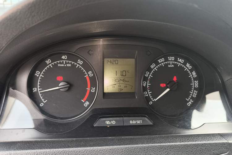 Used Skoda Rapid 2013 1.6L Manual Enjoyment Model