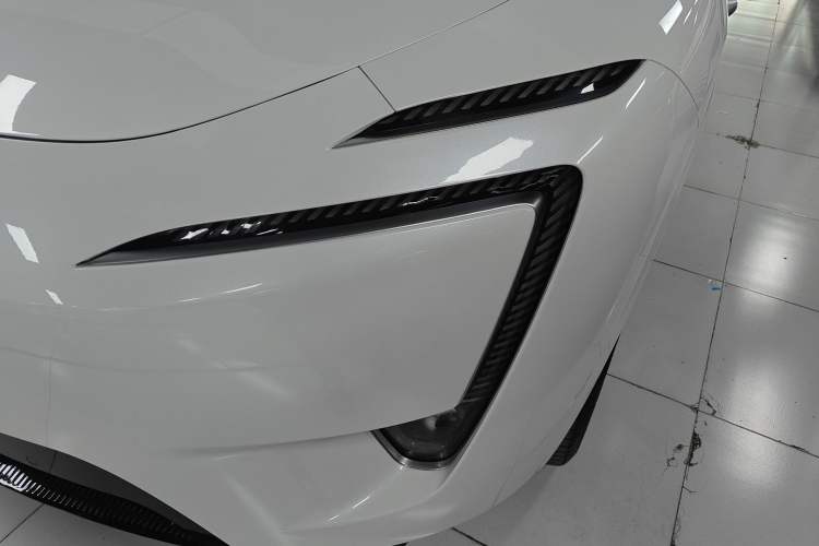 Used Avatr 11 2022 Long-Range Dual-Motor Luxury Edition 5 Seats
