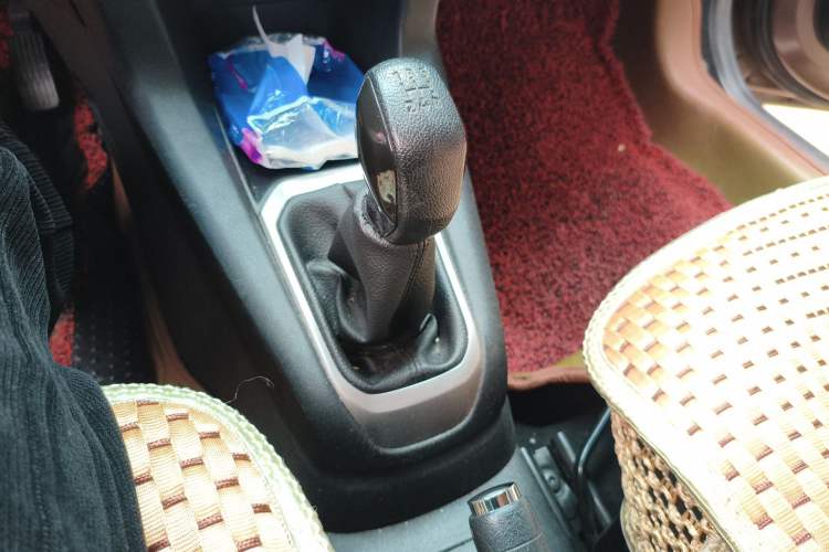 Used Peugeot 301 2014 1.6L Manual Comfort Edition