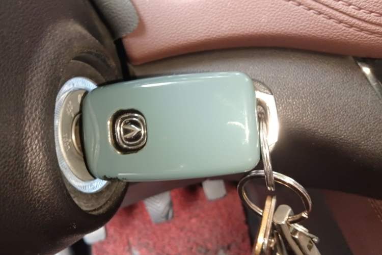 Used CHANGAN Lingxuan 2017 1.6L Manual Happiness Edition
