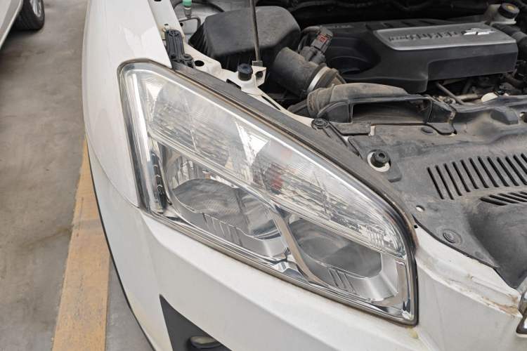 Used Chevrolet Trax 2016 1.4T Manual Two-Wheel Drive Comfort Version with Sunroof