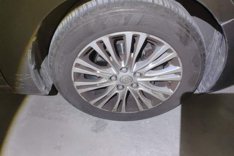 Used Buick GT 2015 15N Automatic Elite Version