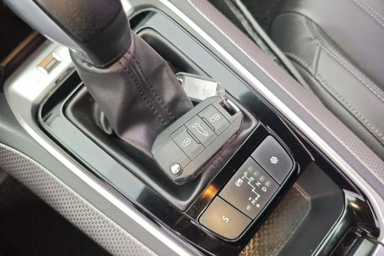 Used Peugeot 408 2019 230THP Automatic Luxury Edition China V Standard