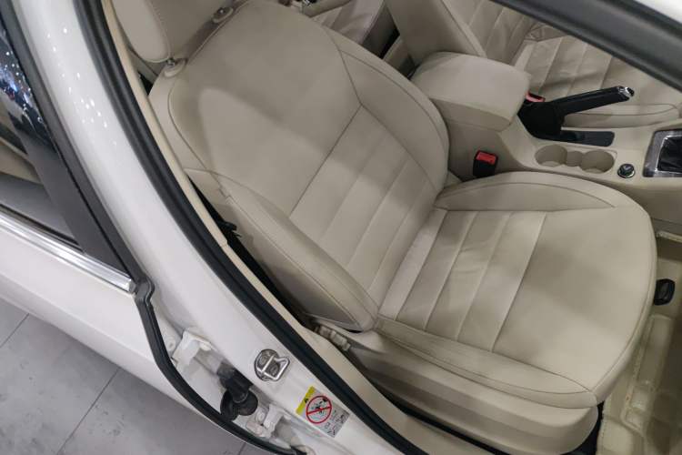 Used Skoda Octavia 2015 1.6L Manual Yijun Edition