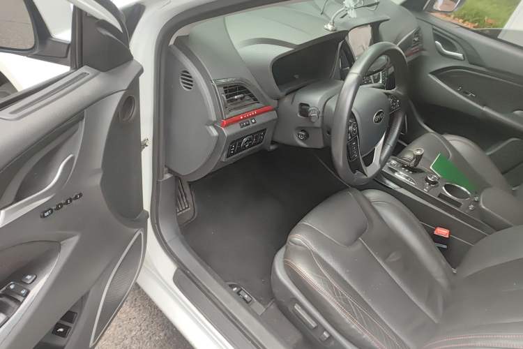 Used BYD Qin New Energy 2014 1.5T Flagship Model
