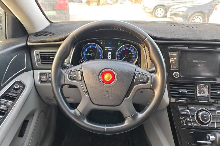 Used Hongqi H7 2013 2.0T Luxury Model
