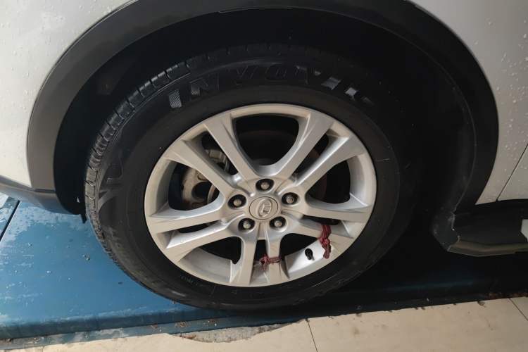 Used Huatai Santa Fe 2016 1.5T Gasoline Manual Two-Wheel Drive Elite Model
