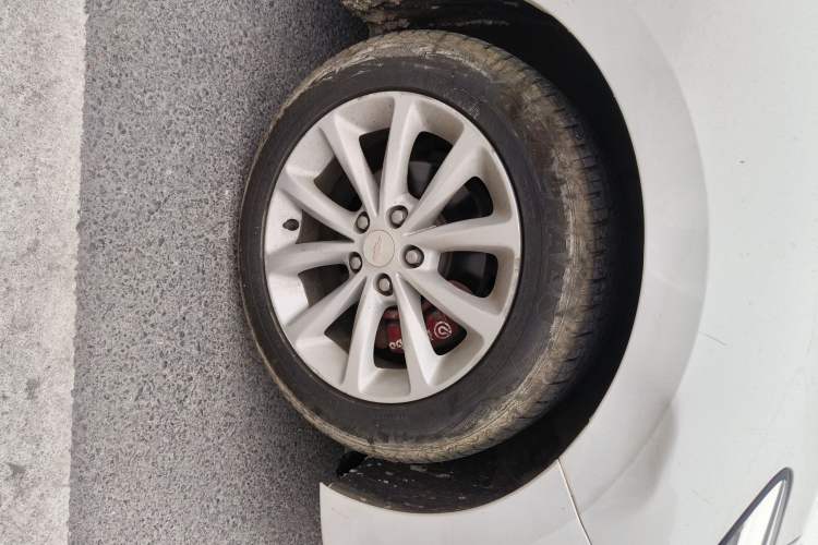 Used Chevrolet Cruze 2018 320 Automatic Pioneer Sunroof Edition
