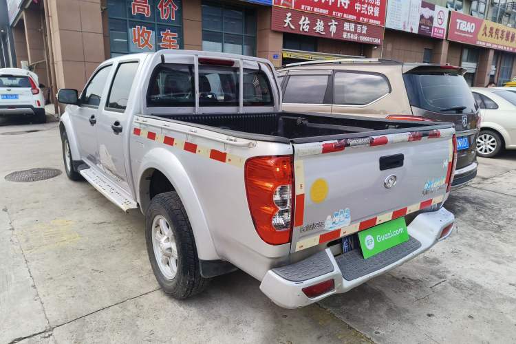 Used Great Wall Wingle 5 2017 2.0T European Version Diesel Two-Wheel Drive Advanced Large Double-Cab GW4D20E