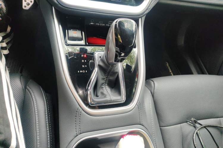 Used Subaru Outback 2023 2.5i AWD Sport Edition EyeSight Gear Lever