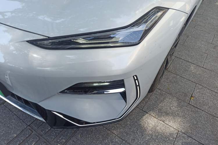 Used Geely Galaxy E8 2025 700 km Long-Range Intelligent Driving Version