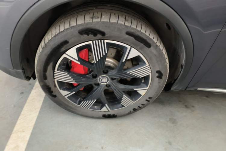 Used BYD Tang New Energy 2024 DM-i Glory Edition 200KM Flagship Model Exterior 4