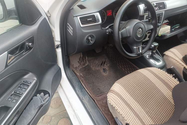 Used Volkswagen Bora 2011 1.4T Automatic Comfort Model Driver Seat