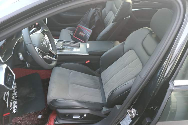 Used Audi A6L 2023 Revised 45 TFSI Prestige Dynamic Edition
