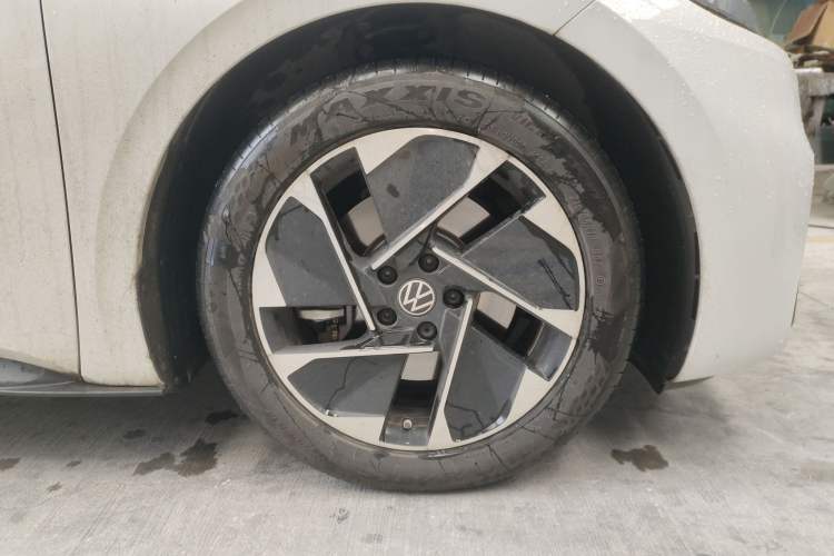 Used Volkswagen ID.3 2025 Smart Model Outstanding Oxygen Edition