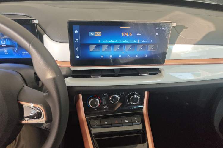 Used Dongfeng NAMMI BOX 2022 Chasing Wind Edition 331KM Advanced Model Audio And AC Panel