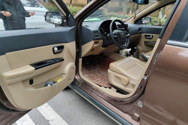 Used Wuling Hongguang 2014 1.5L S Comfort Model