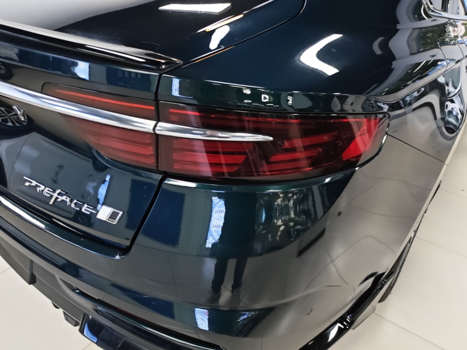 Geely Auto Preface 2023 2.0TD "Only This Verdant Green" Edition — снимка 9
