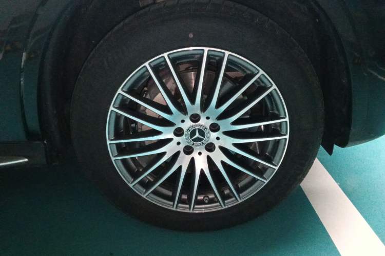 Used Mercedes-Benz GLC 2024 GLC 300 L 4MATIC Dynamic Edition 5-seater
