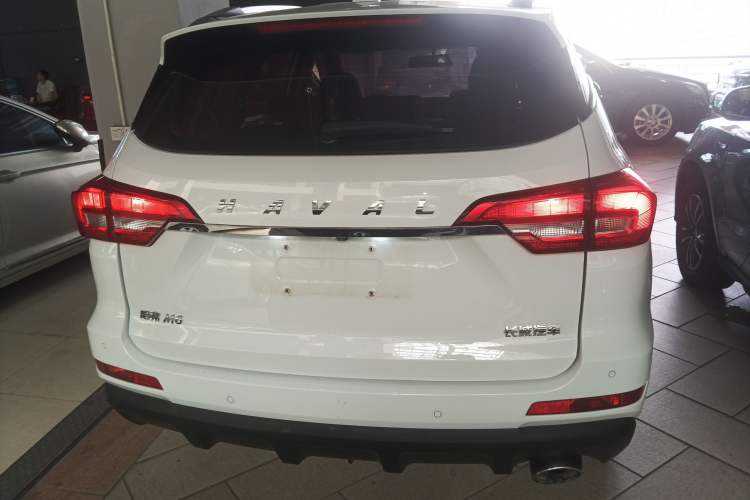 Used Haval M6 2018 Revised Version 1.5T DCT Two-Wheel Drive Elite Edition Rear