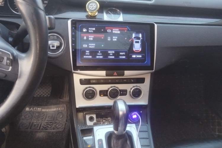 Used Volkswagen Magotan 2013 1.8TSI Luxury Model Audio And AC Panel