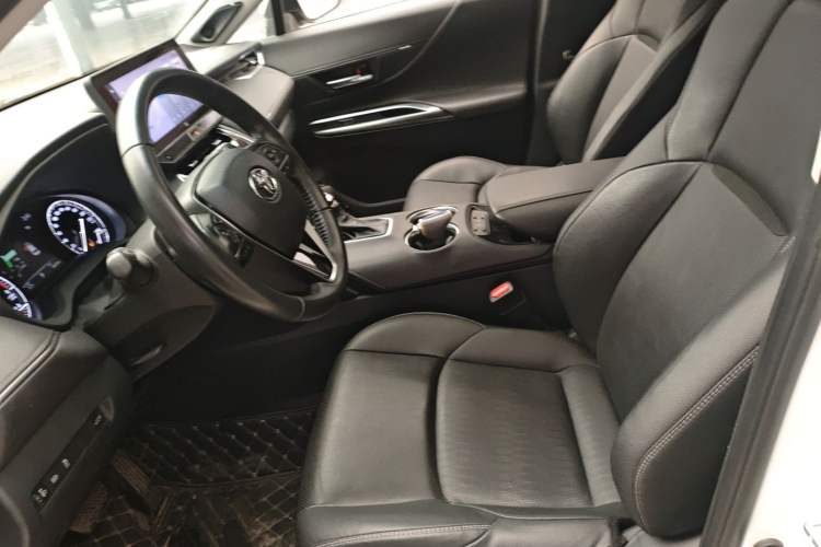 Used Toyota Venza 2022 2.0L CVT Two-Wheel Drive Prestige Edition
