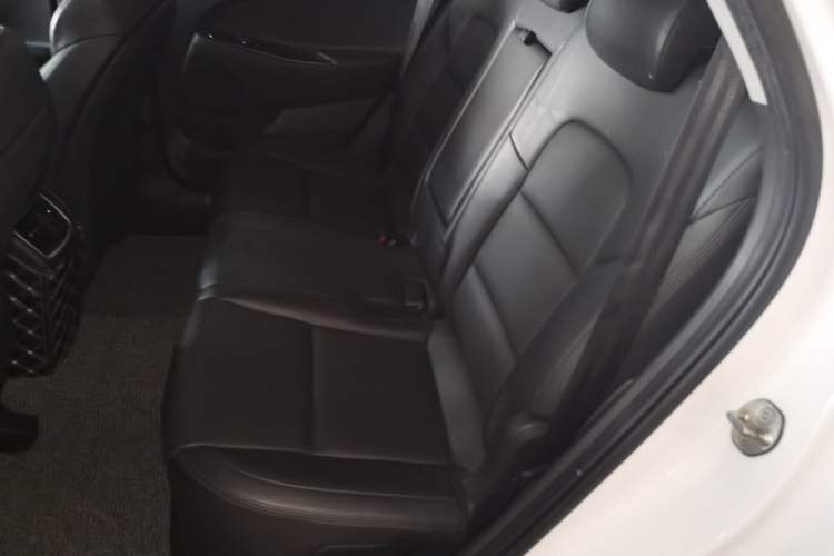 Used Hyundai Tucson 2018 1.6T Dual-Clutch Two-Wheel Drive 15th Anniversary Special Edition
