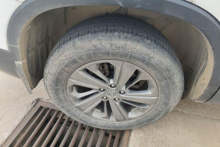 Used CHANGAN CS75 2021 Honor Million Edition 280T DCT Luxury Model Right Rear Wheel Hub