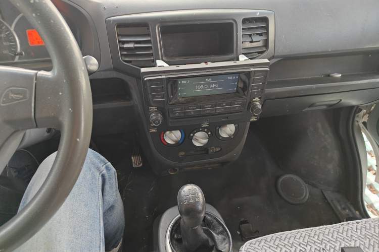 Used BAIC Weiwang 306 2016 1.2L Basic Version 7 Seats A12 China V Emission Standard
