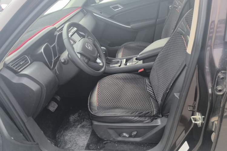 Used JMC Yusheng S330 2016 1.5L GTDi Automatic Two-Wheel Drive Fashion Edition Left Front Seat