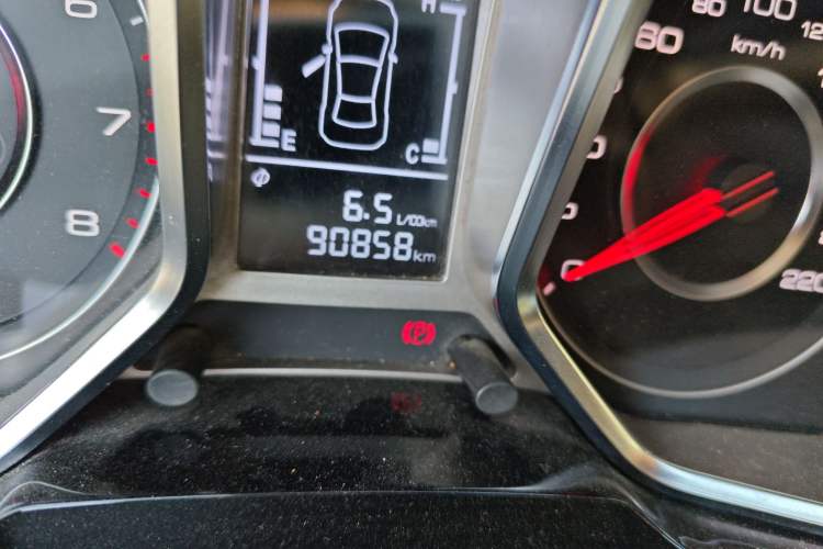 Used Zotye Domy X5 2015 1.5T Manual Luxury Model China V Standard
