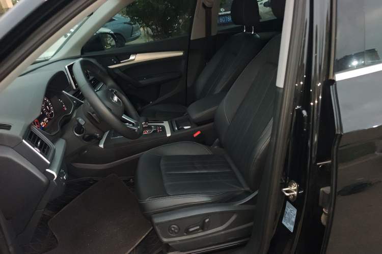 Used Audi Q5L 2020 Updated 40 TFSI Prestige Fashion Edition
