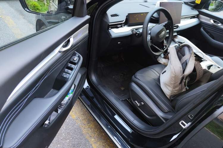 Used Geely Auto Preface 2025 Dongfang Yao 1.5TD Kunlun Edition
