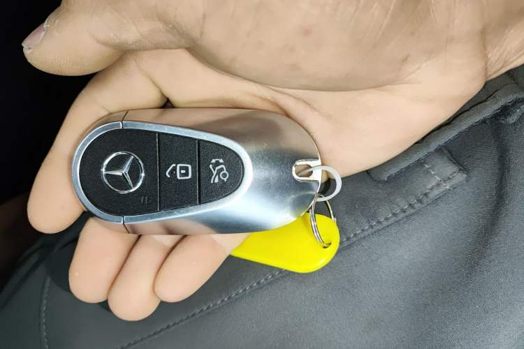 Used Mercedes-Benz C-Class 2022 C 260 L Sport Edition Vehicle Key