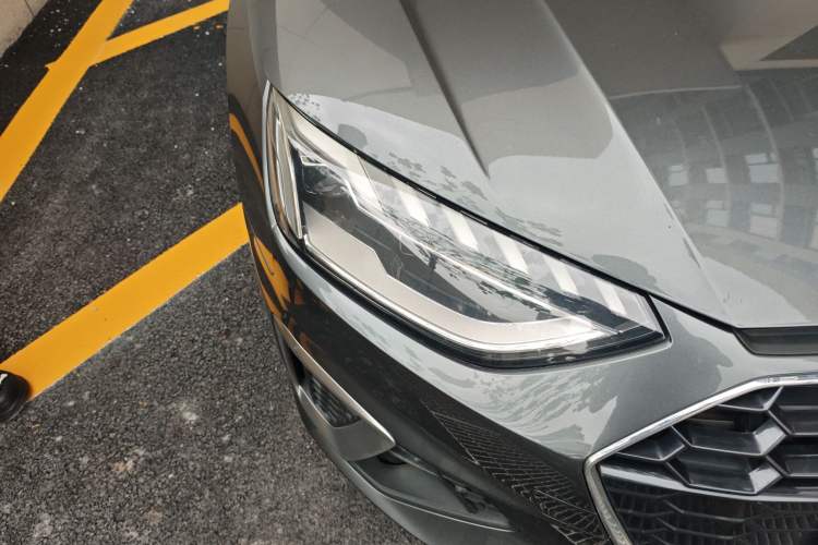 Used Audi A4L 2022 40 TFSI Fashion Dynamic Model Right Front Headlight