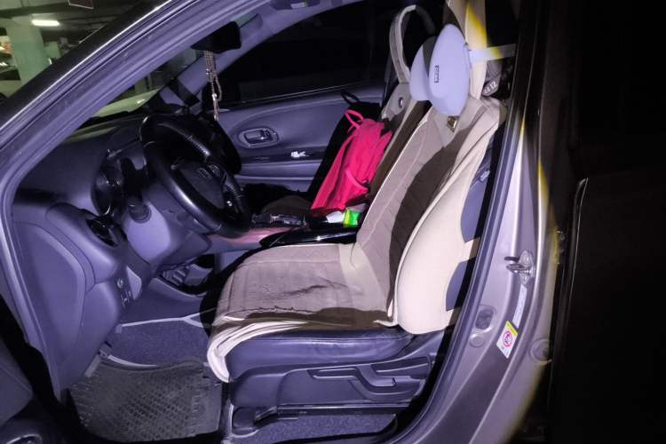 Used Honda XR-V 2015 1.8L VTi CVT Luxury Edition
