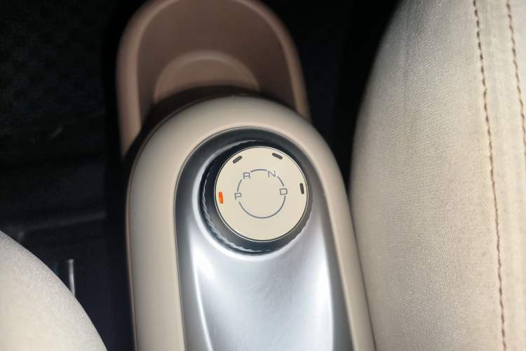 Used Wuling Hongguang MINIEV 2024 3rd Generation 215km Advanced Version Gear Lever