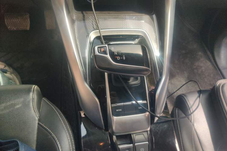 Used SAIC MAXUS EUNIQ 5 