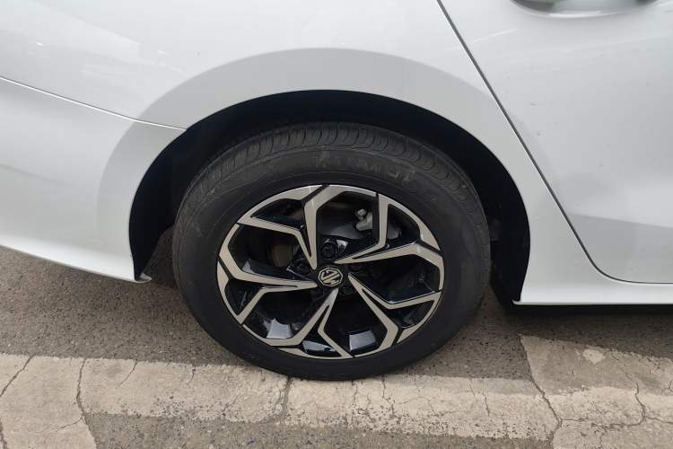 Used MG 5 2023 180 DVVT Manual Fashion Edition
