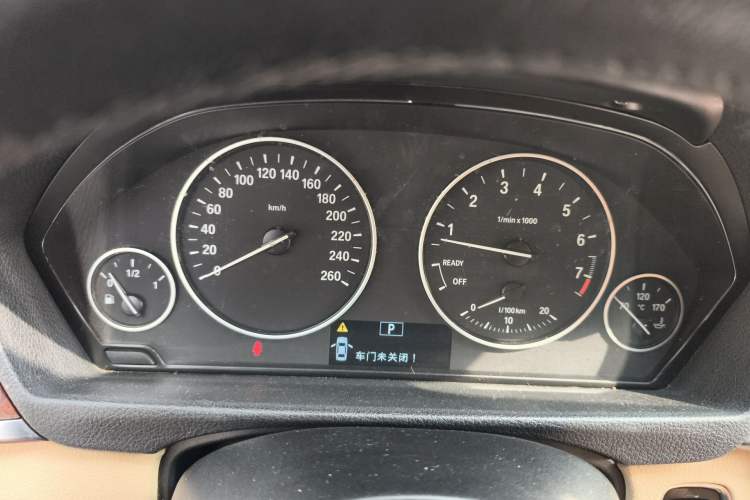 Used BMW 3 Series 2013 320Li Fashion Model
