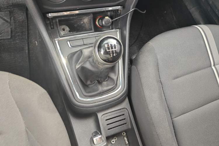 Used Volkswagen C-TREK 2018 1.5L Manual Fashion Model