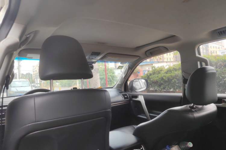 Used Toyota Prado 2018 3.5L Automatic TX-L with Rear-Mounted Spare Tire
