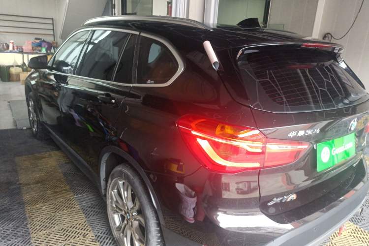 Used BMW X1 2019 sDrive20Li Leading Model Rear Left 45 Deg