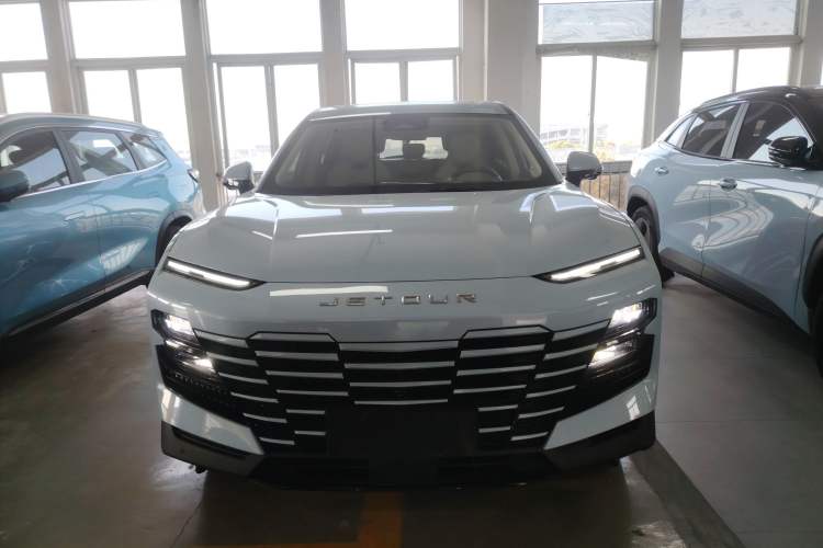 Used JETOUR Dashing i-DM 2023 1.5T DHT Lightning 02
