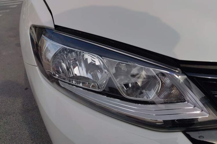 Used Nissan Tiida 2020 1.6L CVT Smart Drive Edition Right Front Headlight