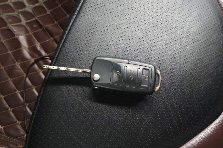 Used Venucia M50V 2017 1.6L XL CVT Luxury Edition