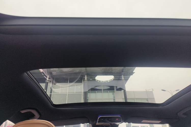 Used Mercedes-Benz E-Class 2025 Facelift E 300 L Fashion Edition
