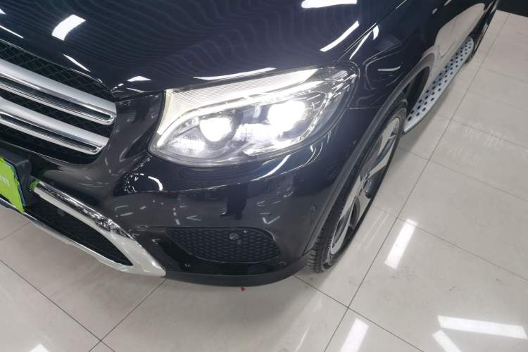 Used Mercedes-Benz GLC 2016 GLC 300 4MATIC Luxury Model